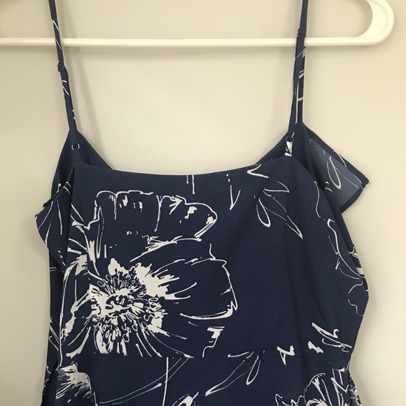 Asymmetrical Ruffled Sun Dress - Picture 5 of 6